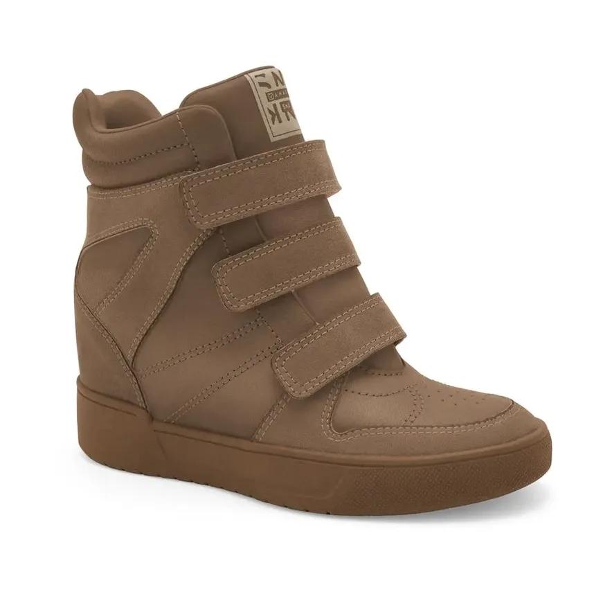 Tênis sneaker feminino Ramarim casual marrom com fechamento em velcro e solado antiderrapante